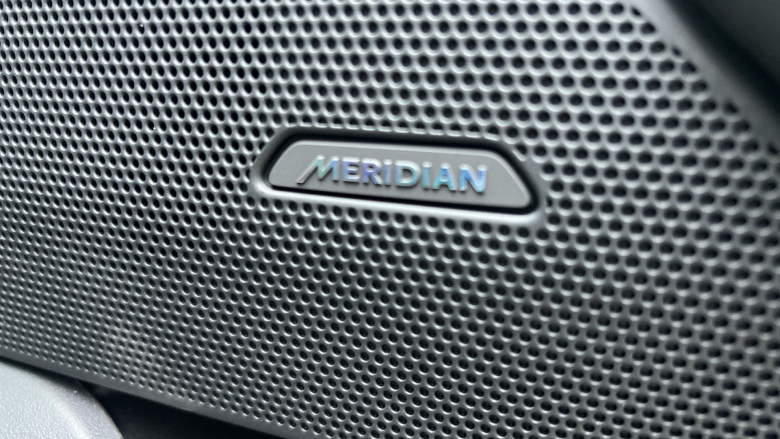 Land Rover Range Rover Velar 2.0 D200 MHEV Dynamic HSE 5dr Auto Diesel Estate